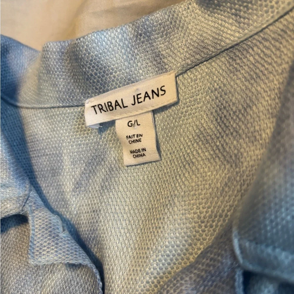 Button up jacket 
Women’s size Large. - Picture 7 of 10